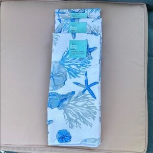 Shore Living Coastal Theme Blue & White Microfiber Kitchen Towel Set of 3. NWT